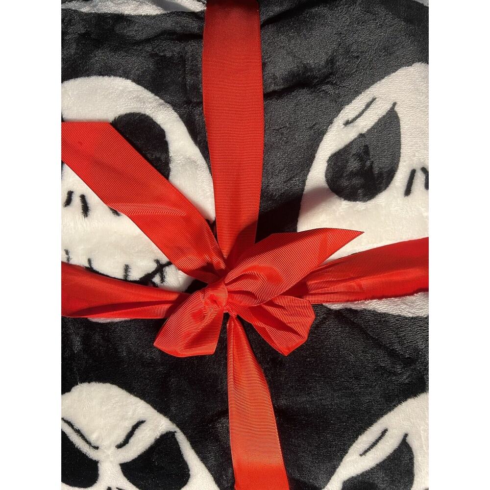 Jack Skellington Full Queen Fleece Bed Blanket 90” X 90” Christmas Santa Hat - Picture 6 of 12